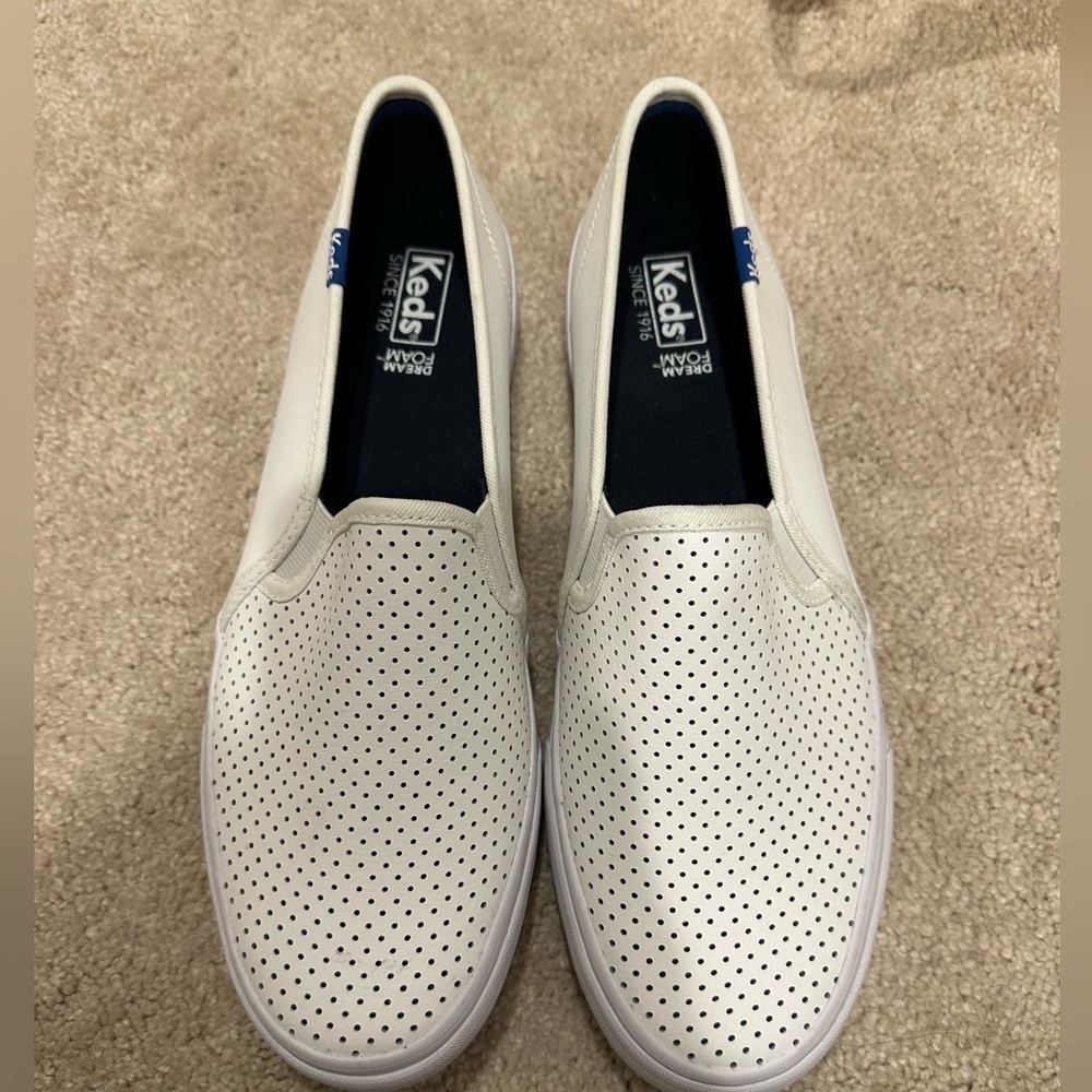 Keds Double Decker Perf Leather Women White 10 NEW - Picture 3 of 4